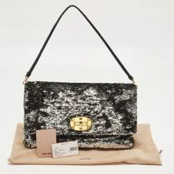 مملوكة مسبقًا حقيبة بوشت ميو ميو بريق متعدد الألوان