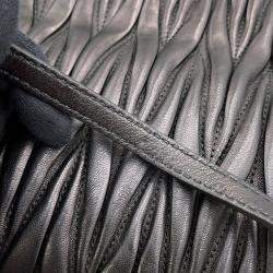 مملوكة مسبقًا Miumiu Matelasse 2Way Clutch Bag Black Leather