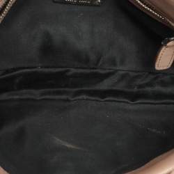 مملوكة مسبقًا حقيبة كتف ميو ميو قلاب كريستال جلد مبطنة ذهبية