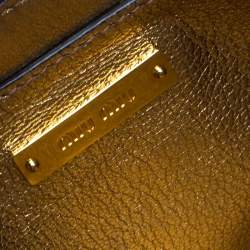 Pre Owned محفظة بحقيبة ميو ميو مادراس متوسطة جلد ميتاليك ذهبية