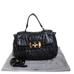 مملوكة مسبقًا Miu Miu Black Matelasse Leather Bauletto Top Handle Bag