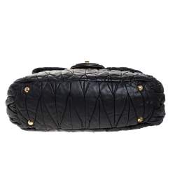 مملوكة مسبقًا Miu Miu Black Matelasse Leather Bauletto Top Handle Bag