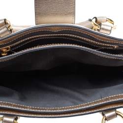 مملوكة مسبقًا Miu Miu White/Metallic Peach Leather Madras Tote