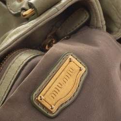 مملوكة مسبقًا Miu Miu Mint Green Leather Bow Satchel