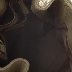 مملوكة مسبقًا Miu Miu Mint Green Leather Bow Satchel