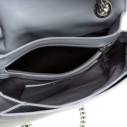 مملوكة مسبقًا Miu Miu Grey Matelasse Leather Medium Club Shoulder Bag