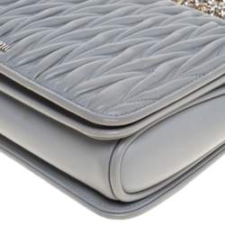 مملوكة مسبقًا Miu Miu Grey Matelasse Leather Medium Club Shoulder Bag
