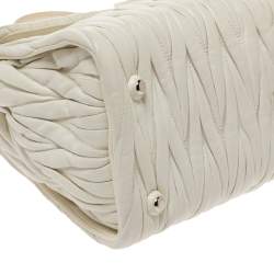 Pre Owned Miu Miu White Matelassé Leather Flap Top Handle Bag