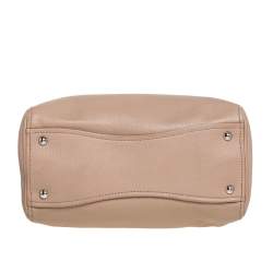 Pre Owned حقيبة شوبر ميو ميو فينيكس جلد بيج بسحاب