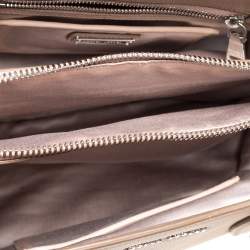 Pre Owned حقيبة شوبر ميو ميو فينيكس جلد بيج بسحاب