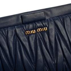 Pre Owned حقيبة كلتش ميو ميو جلد ماتيلاس أزرق كحلي بإطار