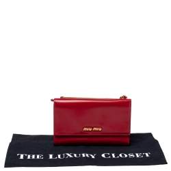 مملوكة مسبقًا Miu Miu Red Patent Leather Trifold Wallet
