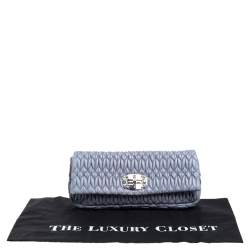 Pre Owned حقيبة كلتش ميو ميو مزخرف كريستال جلد ماتيلاس أزرق 