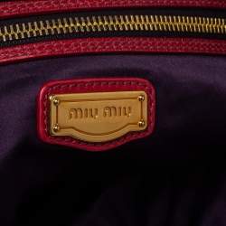 مملوكة مسبقًا Miu Miu Red Leather Gathered Hobo