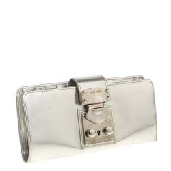 Pre Owned Miu Miu Metallic Silver Patent Leather Clasp Lock Wallet 