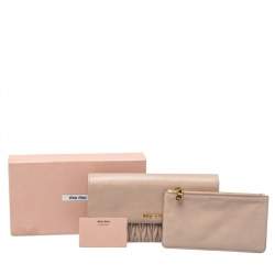 Pre Owned حقيبة كلتش ميو ميو قلاب جلد ماتيلاس بيج