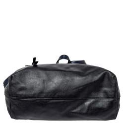 مملوكة مسبقًا حقيبة يد ميو ميو شوبر جلد فيتيلو ناعم أسود و أزرق 