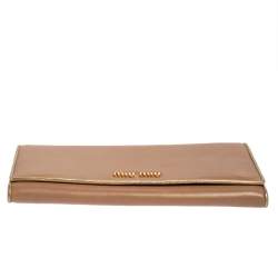 Pre Owned Miu Miu Beige/Gold Leather Logo Flap Continental Wallet