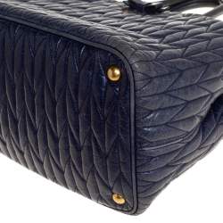 مملوكة مسبقًا Miu Miu Blue Matelassé Leather Tote