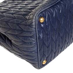 مملوكة مسبقًا Miu Miu Blue Matelassé Leather Tote