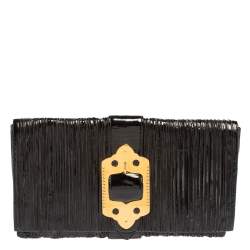 Pre Owned حقيبة كلتش ميو ميو جلد أسود لامع بطيات