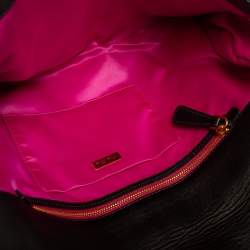 Pre Owned حقيبة كلتش ميو ميو جلد أسود لامع بطيات