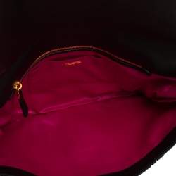 Pre Owned حقيبة كلتش ميو ميو جلد أسود لامع بطيات