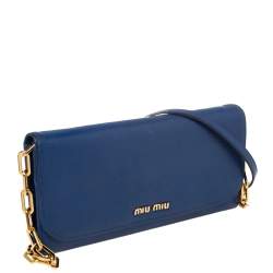 Pre Owned محفظة ميو ميو جلد مادراس أزرق بالشعار قلاب وسلسلة