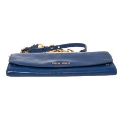 Pre Owned محفظة ميو ميو جلد مادراس أزرق بالشعار قلاب وسلسلة