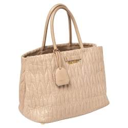 Pre Owned Miu Miu Beige Matelassé Leather Bow Tote