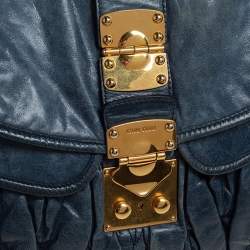 مملوكة مسبقًا Miu Miu Teal Blue Matelassé Leather Coffer Hobo