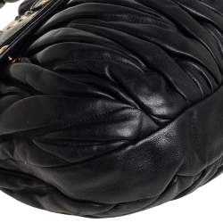 مملوكة مسبقًا Miu Miu Black Matelassé Lux Leather Coffer Hobo