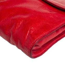 Pre Owned حقيبة كلتش ميو ميو قفل ضاغط جلد أحمر ياقوتي داكن