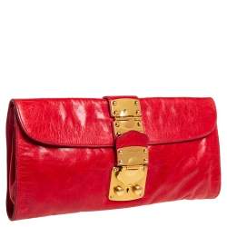 Pre Owned حقيبة كلتش ميو ميو قفل ضاغط جلد أحمر ياقوتي داكن