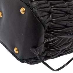 Pre Owned Miu Miu Black Matelassé Leather Drawstring Bucket Bag