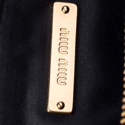 مملوكة مسبقًا Miu Miu Black Matelassé Leather Wristlet Clutch