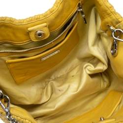 Pre Owned حقيبة يد توتس ميو ميو جلد ماتيلاس أصفر