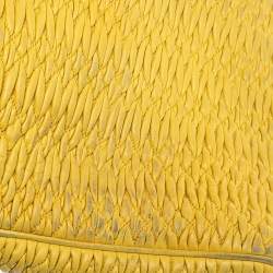 Pre Owned حقيبة يد توتس ميو ميو جلد ماتيلاس أصفر