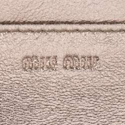 مملوكة مسبقًا Miu Miu Metallic Gold/Grey Leather Bow Continental Wallet