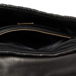 Pre Owned حقيبة كلتش ميو ميو جلد ماتيلاس أسود بطية خارجية 