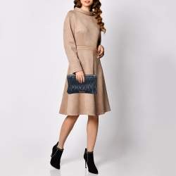 مملوكة مسبقًا حقيبة كلتش ميو ميو جلد مبطن أزرق