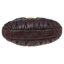 Pre Owned حقيبة هوبو ميو ميو كوفر جلد ماتيلاس لوكس بني داكن 