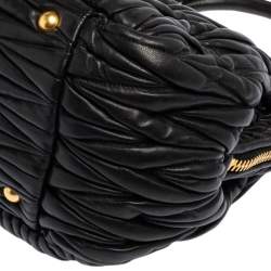 Pre Owned حقيبة ساتشل ميو ميو باوليتو جلد ماتيلاس أسود