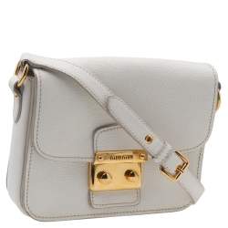 مملوكة مسبقًا حقيبة كتف ميو ميو مادراس جلد أبيض