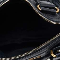 مملوكة مسبقًا Miu Miu Black Vitello Shine Leather Bauletto Satchel