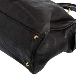 مملوكة مسبقًا حقيبة ميو ميو ياليتو سوفت جلد فيليتو أسود