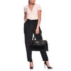 مملوكة مسبقًا حقيبة ميو ميو ياليتو سوفت جلد فيليتو أسود