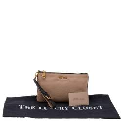 Pre Owned حقيبة كلتش ميو ميو حمالة معصم جلد مادراس أسود/ بيج