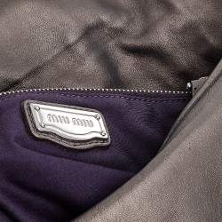 مملوكة مسبقًا Miu Miu Metallic Dark Grey Matelassé Lux Leather Coffer Hobo