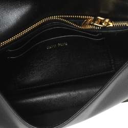 مملوكة مسبقًا Miu Miu Black Matelassé Leather Chain Clutch